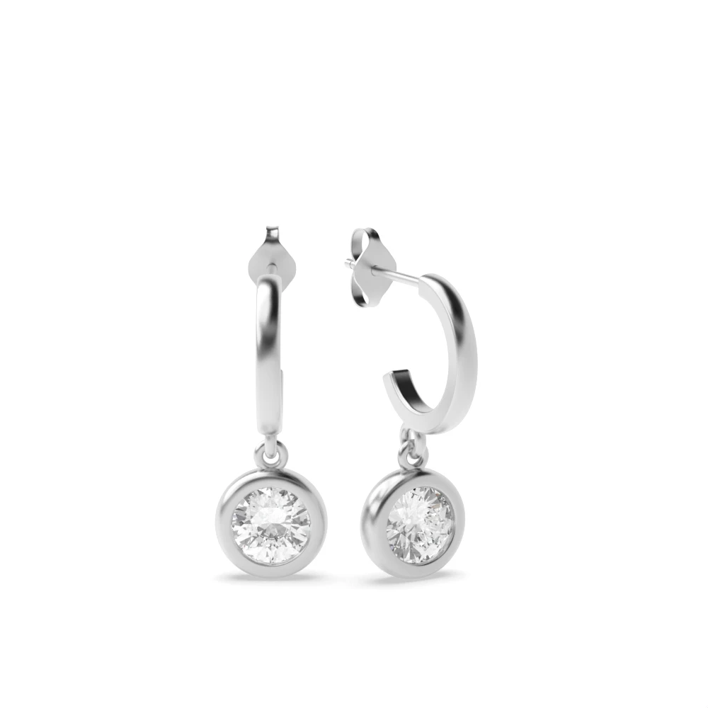 Oval shaped ring
