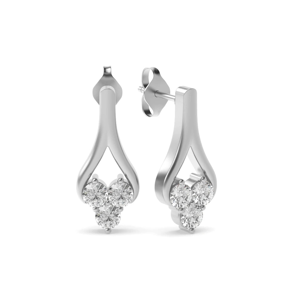 Oval shaped ring