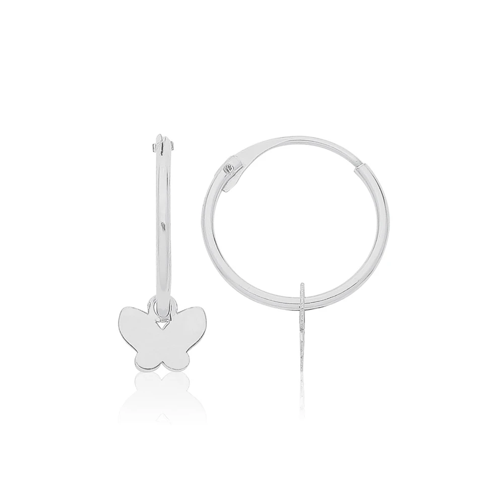 Oval shaped ring