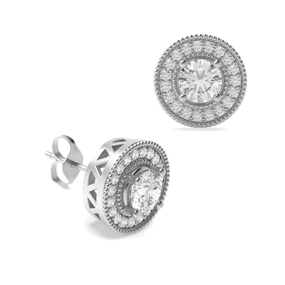 Oval shaped ring