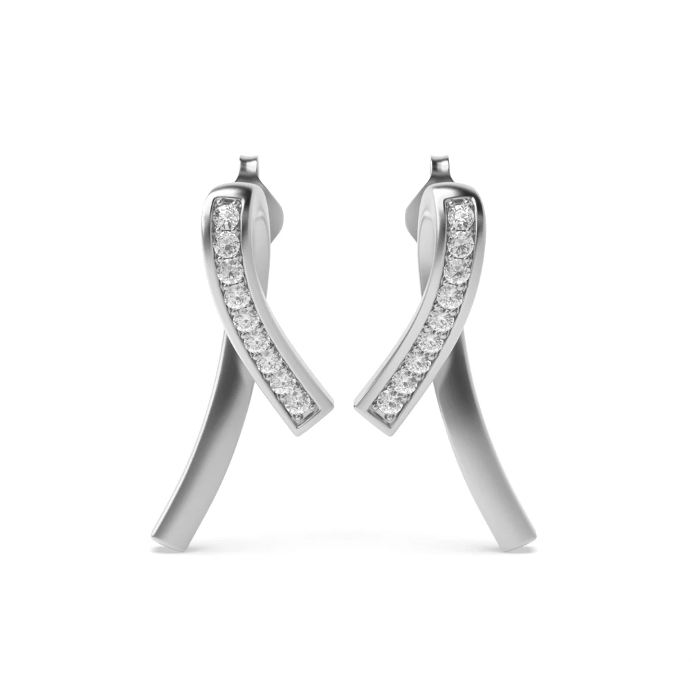 Oval shaped ring